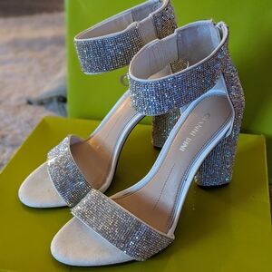 Gianni Bini Elegant Silver Glitter Heels